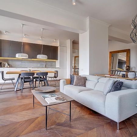 Vilnius Apartments & Suites - Gedimino Avenue ภายนอก รูปภาพ