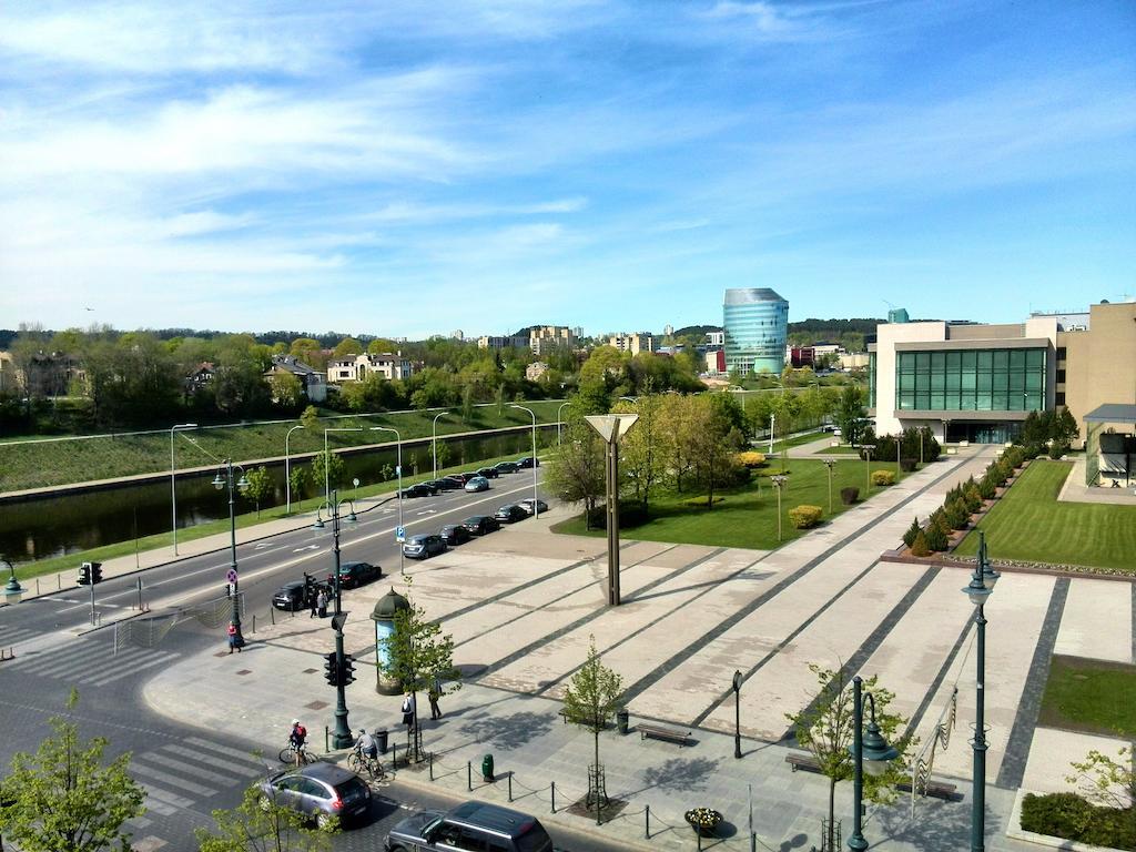 Vilnius Apartments & Suites - Gedimino Avenue ภายนอก รูปภาพ