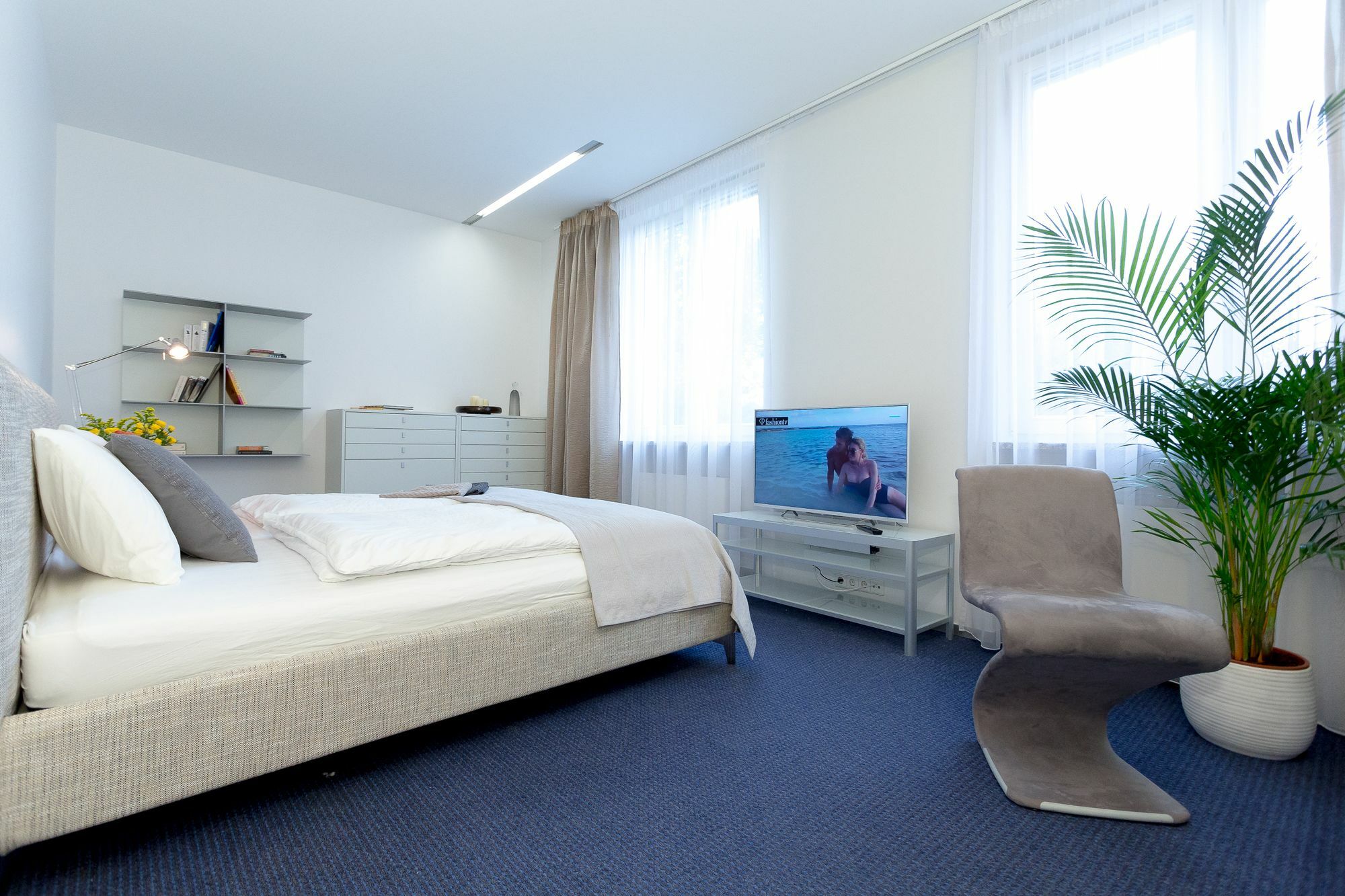 Vilnius Apartments & Suites - Gedimino Avenue ภายนอก รูปภาพ