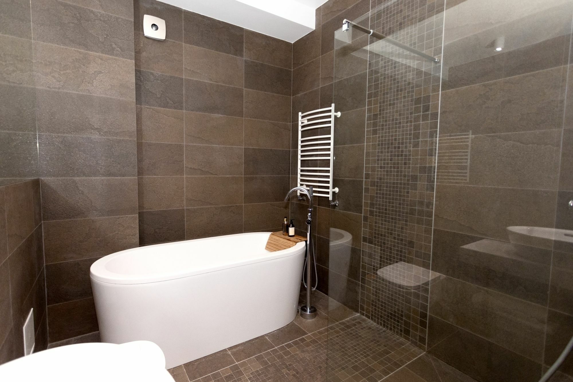 Vilnius Apartments & Suites - Gedimino Avenue ภายนอก รูปภาพ