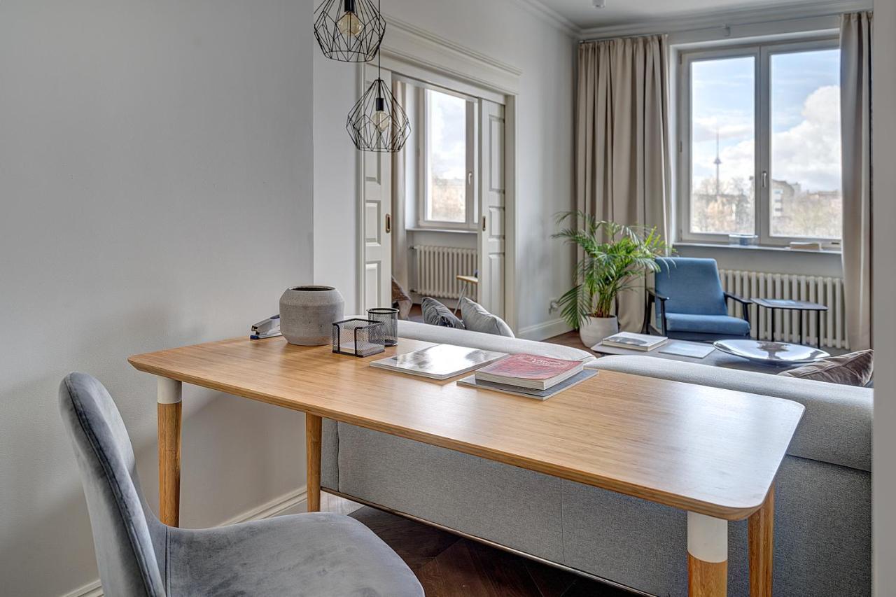 Vilnius Apartments & Suites - Gedimino Avenue ภายนอก รูปภาพ