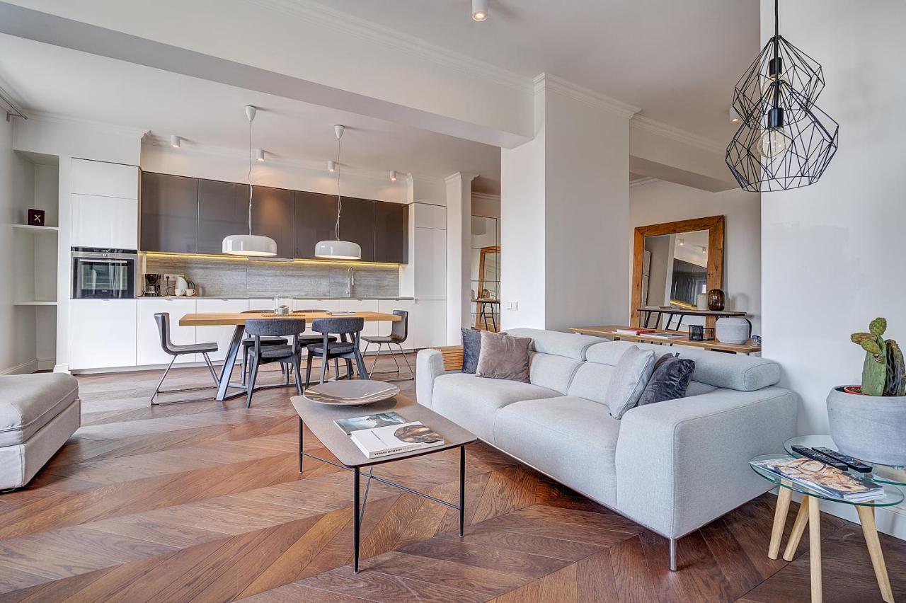 Vilnius Apartments & Suites - Gedimino Avenue ภายนอก รูปภาพ